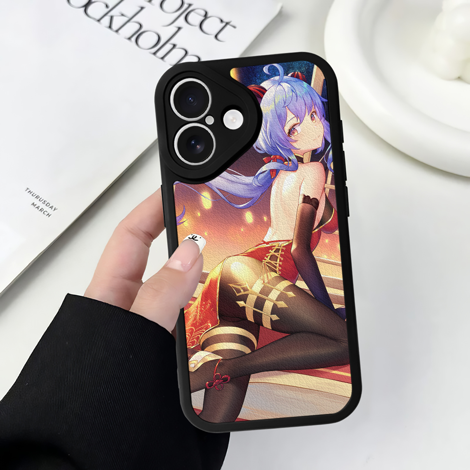げんし神 genshin 【iPhone 16シリーズ対応】シリコンスマホケース（レザー調） 材質：シリコン